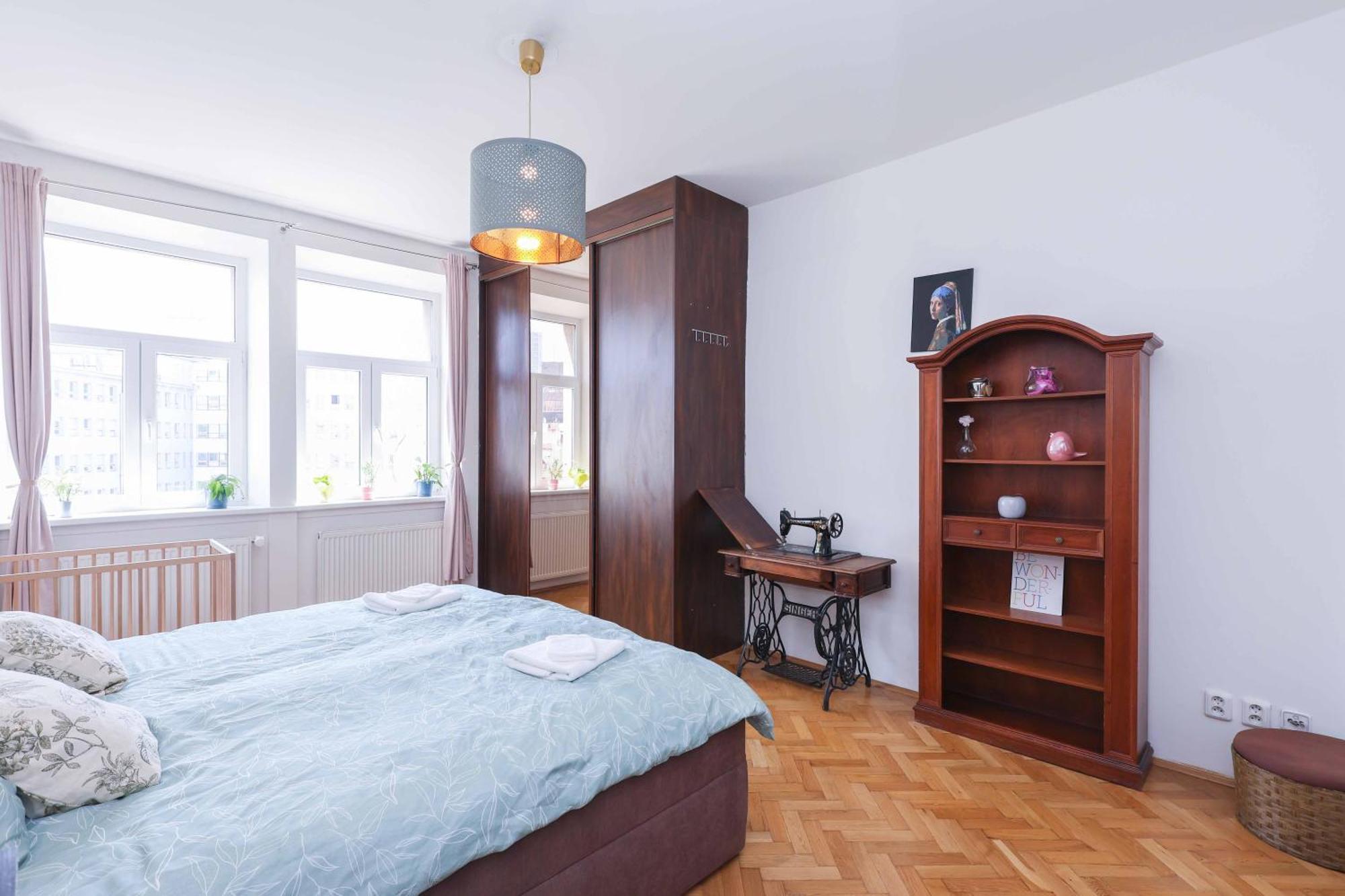 Cozy & Spacious Family Stay Near Train Station Bratislava Eksteriør billede